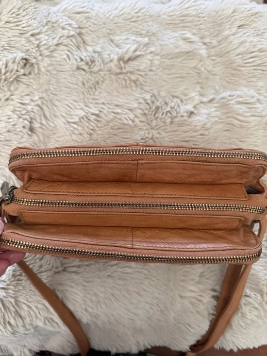 Day & Mood Hannah Crossbody in Camel - Picture 5 of 6